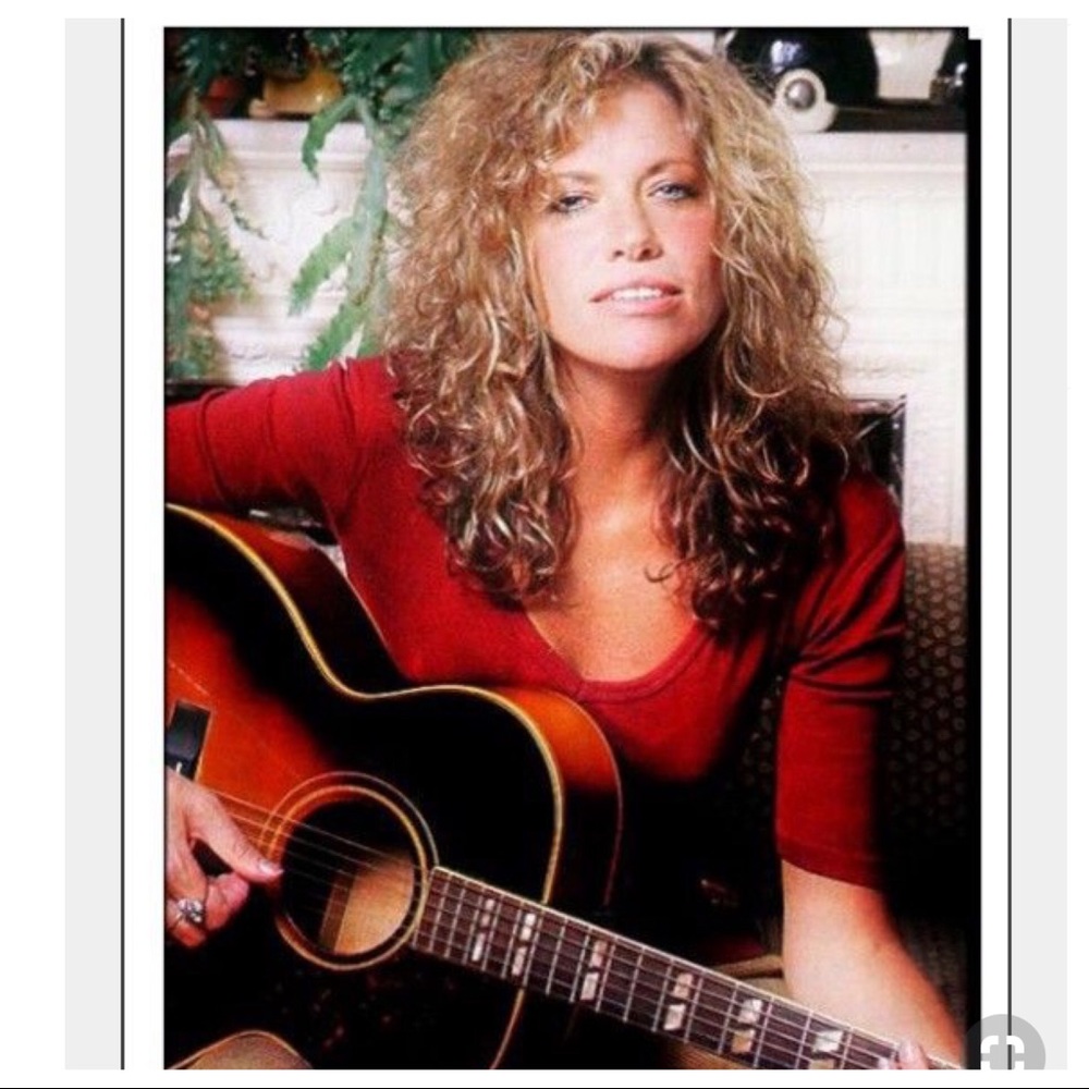 Baby sneezes
Mummy pleases
Daddy breezes in